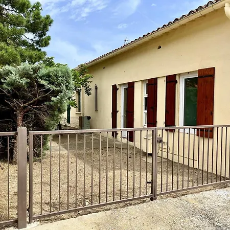 Villa Maison 4 Pieces 7 Couchages Sur Ar000-007 *