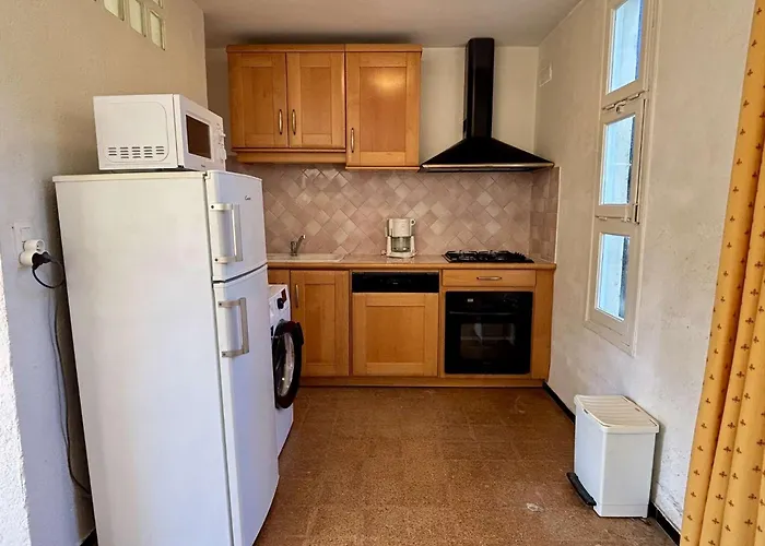 Maison 4 Pieces 7 Couchages Sur Ar000-007